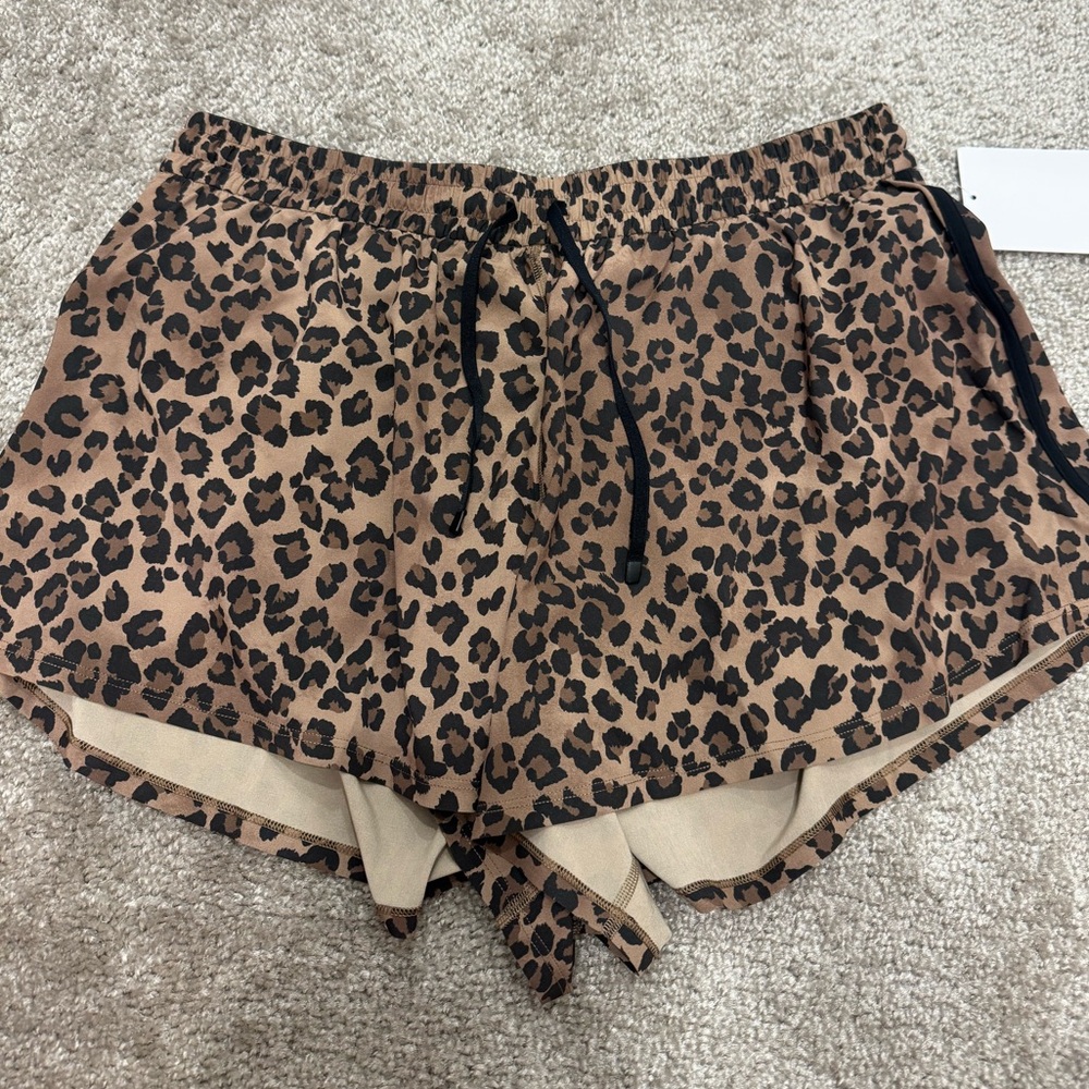 Lululemon Leopard Swift Relaxed NWT - Picture 4 of 6